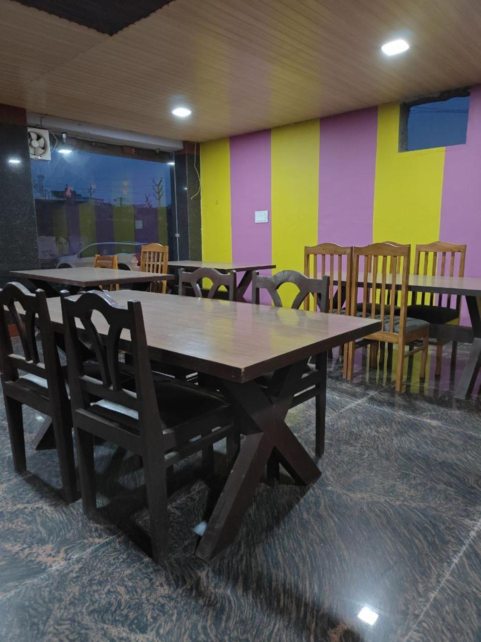 Ringas Hotel Shyam Sarover And Restaurant מראה חיצוני תמונה